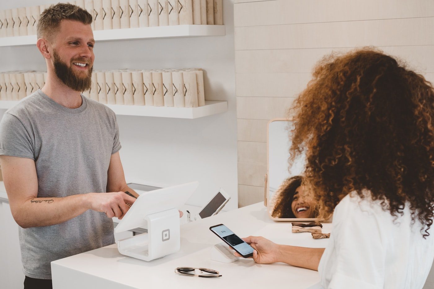E-Commerce Solutions — STORII